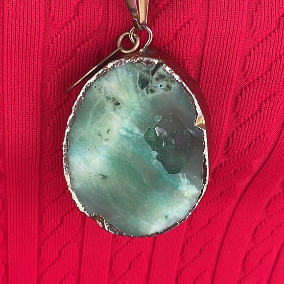 Zee Designs Gold Tone Link Necklace & Green Quartz Druzy Pendant - Picture 9 of 9